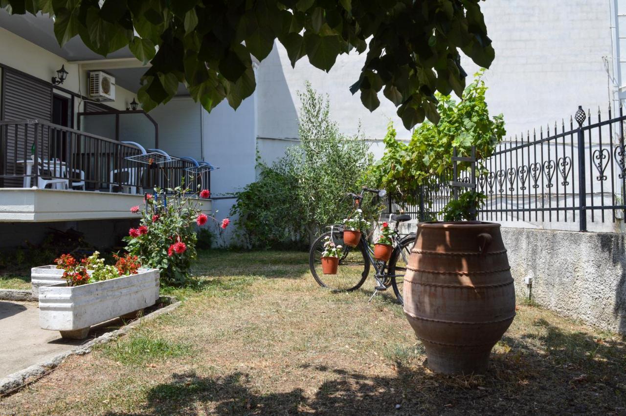 Manos Kritikakis Apartments Platamonas Luaran gambar